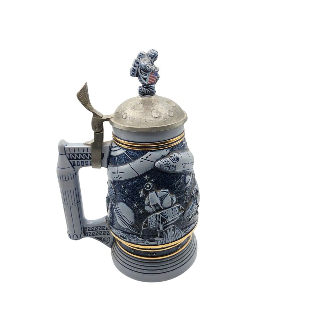 Vintage 1991 Avon Conquest of Space Beer Stein Astronaut Pewter Lid